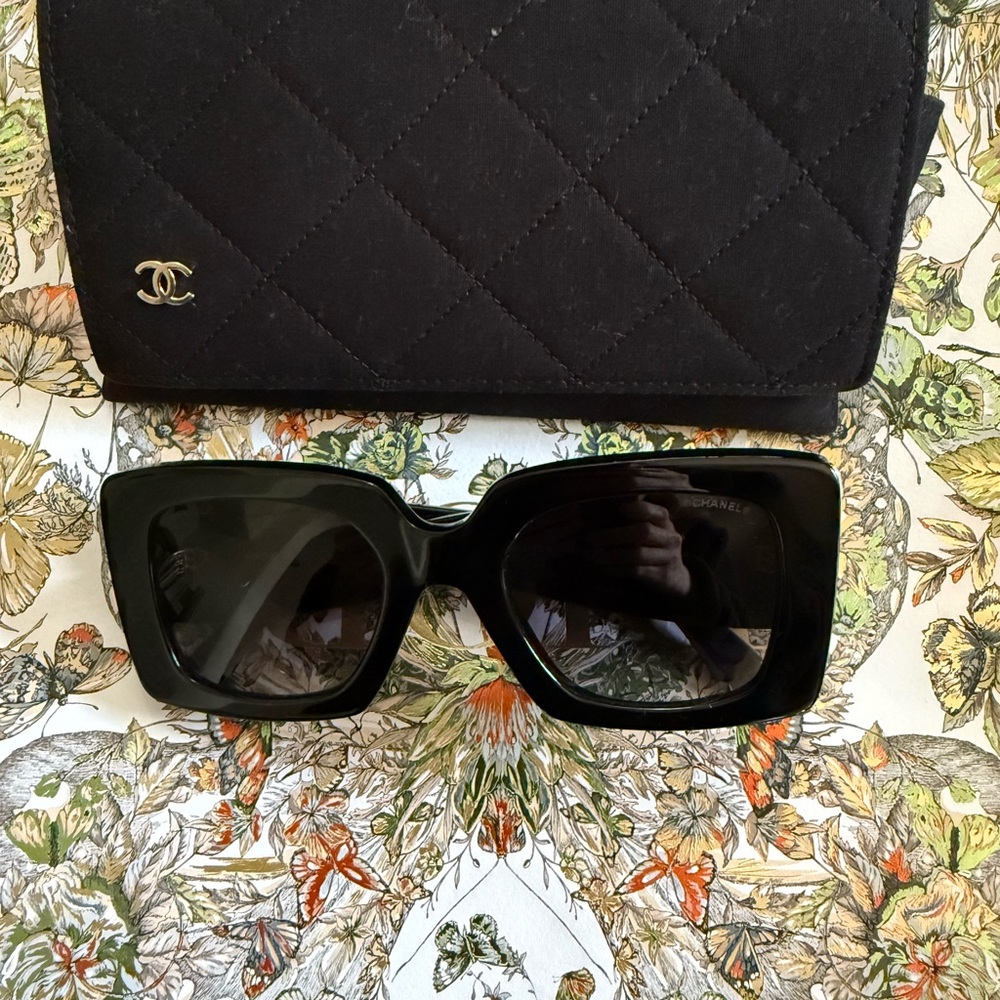 Chanel rectangle sunglasses - Picture 4 of 9